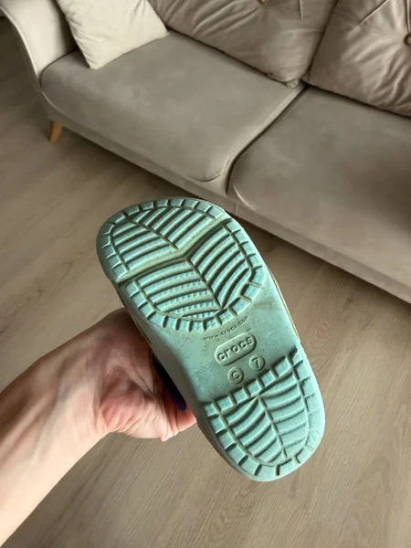 Crocs C7