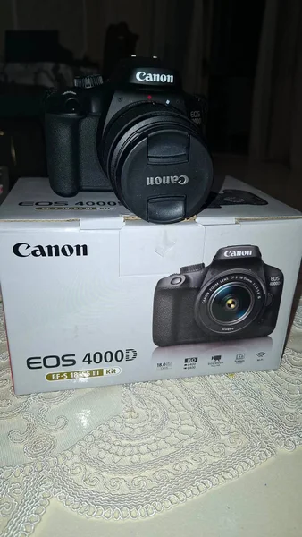Фотоаппарат Canon EOS 4000D EF-S 18-55 III KIT Black