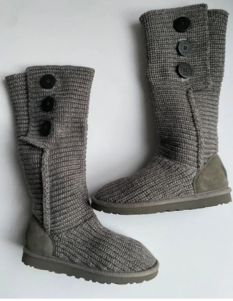 UGG