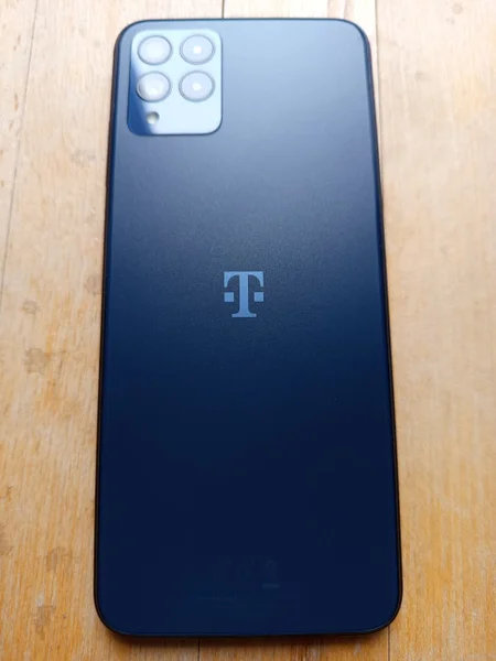 T Phone Pro 5G (6/256 GB)
