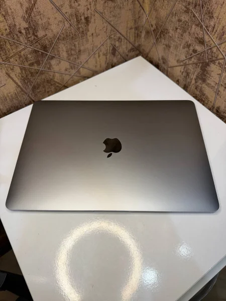 MacBook Air M1