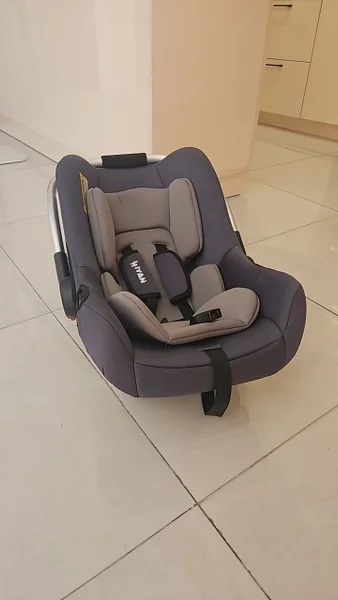 автокресло 0+, до 13 кг. Состояние отличное.