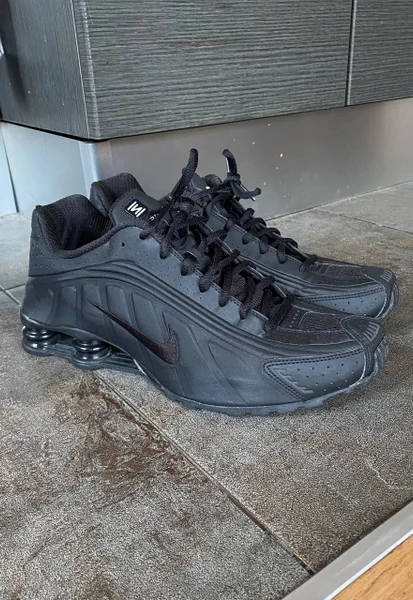 Nike shox