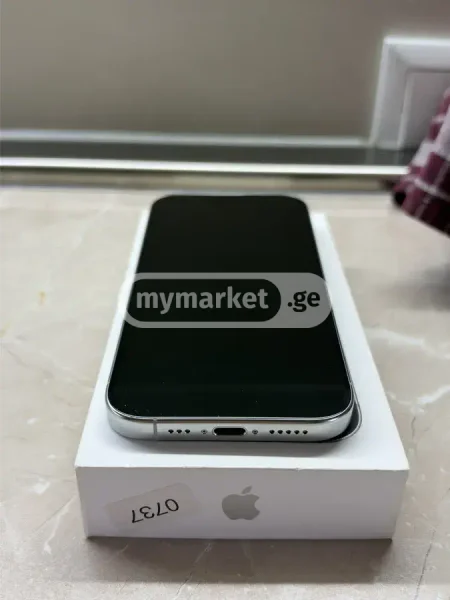 Мобильные телефоны Apple iPhone 16 Pro