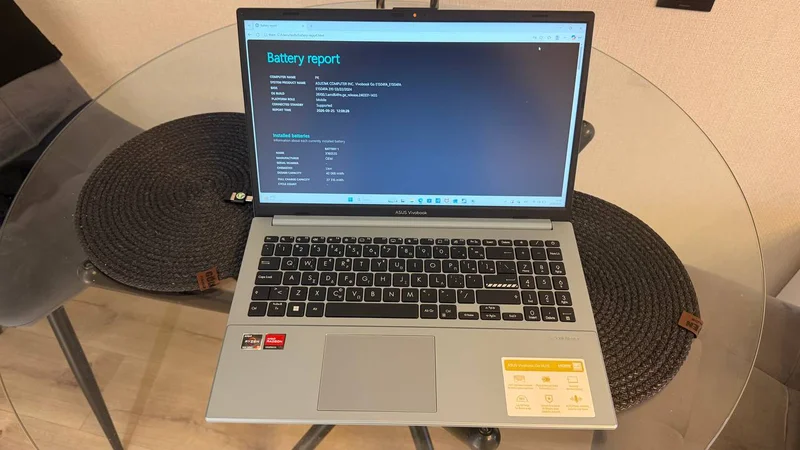 Ноутбук ASUS Vivobook Go 15 (Ryzen 5 7520U / 8GB / 512GB SSD)