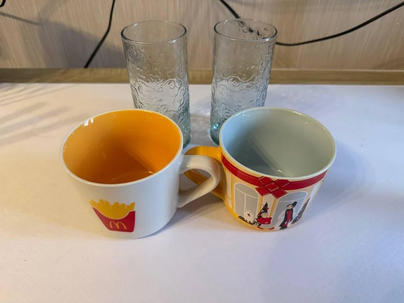 Кружки McDonalds McCafe и стаканы McDonalds Coca Cola