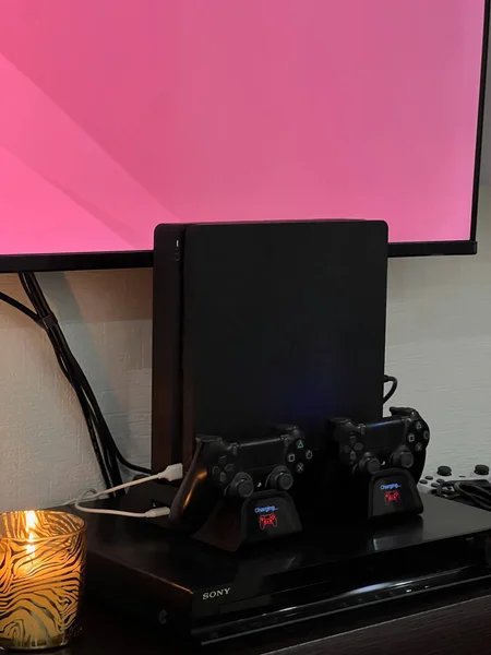 PlayStation 4 Slim