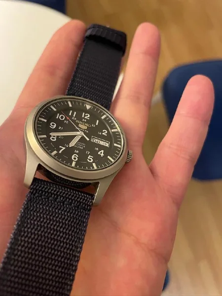 Часы Seiko 5 Blue Automatic SNZG11J1