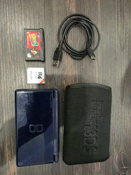 Nintendo DS Lite
