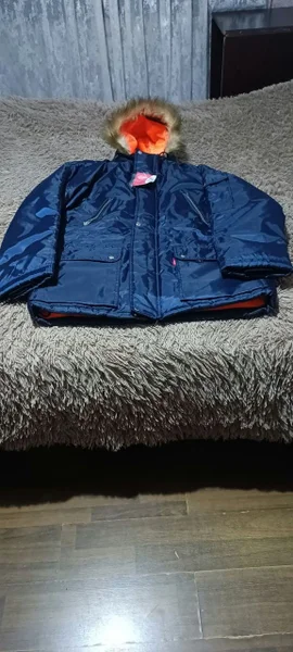 🧥 Продам новую зимнюю куртку!