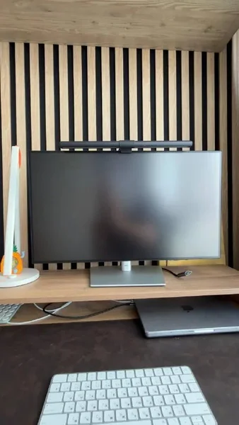 Монитор Dell UltraSharp U2724D 27″ с лампой и кабелем
