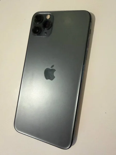 iPhone 11 Pro Max 64 ГБ
