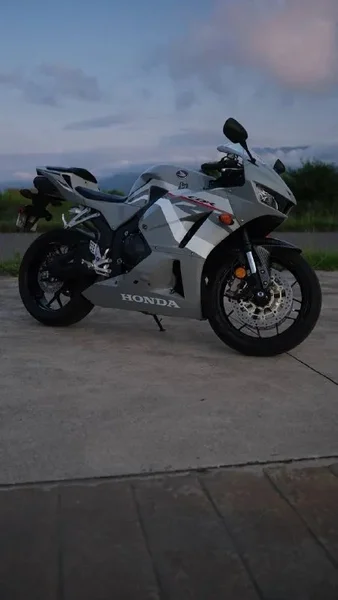 Мотоцикл Honda CBR600RR