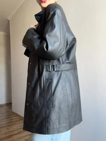 🖤 Черный кожаный плащ