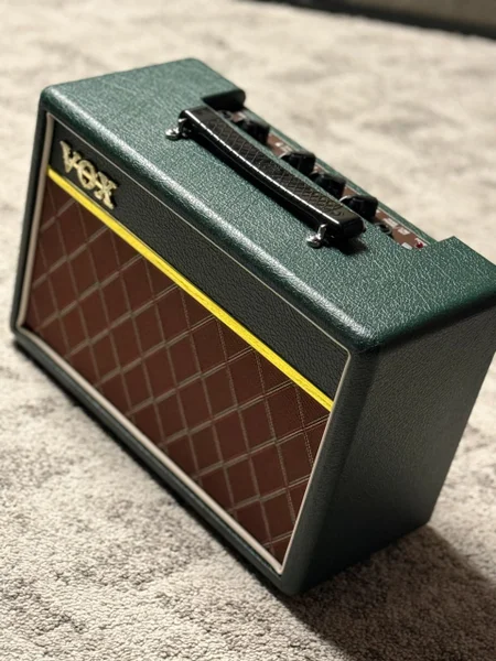 Гитарный комбоусилитель VOX Pathfinder 10