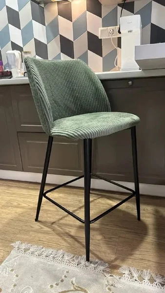 🛋️ **Барный стул**