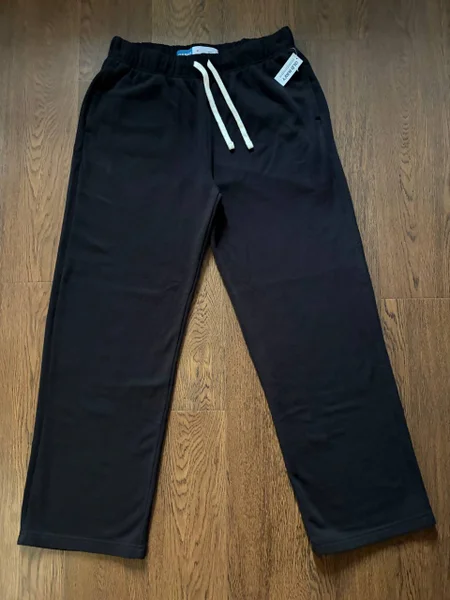 Новые с бирками флисовые штаны свободного кроя Old Navy (сестринский бренд Gap) Baggy Rotation Sweatpants размера M. Может подойти на L за счет свободного фита. Мне не подошли по стилю. Отличный состав - 80% хлопок. Сделаю замеры по запросу