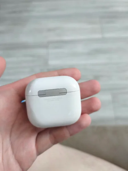 AirPods 3