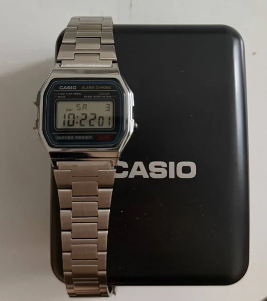 Часы Casio