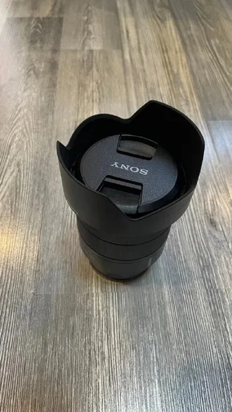 Объектив Sony FE 24-70 F4 ZEISS