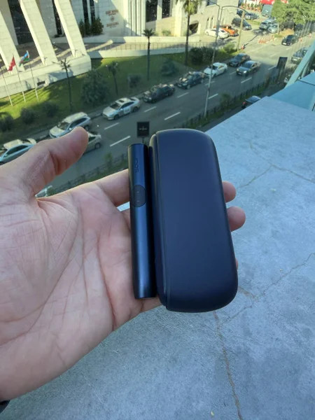 IQOS ILUMA i