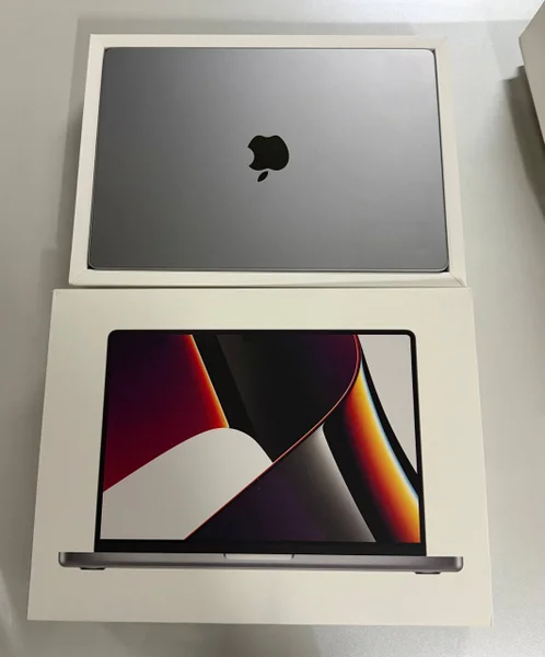 MacBook Pro 14