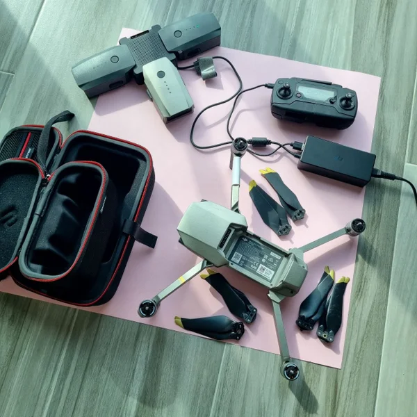 Квадрокоптер DJI Mavic Pro Platinum