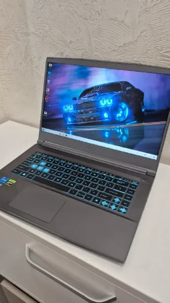 Ноутбук MSI Thin 15