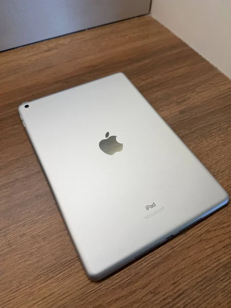 iPad A2602 9th Generation на запчасти
