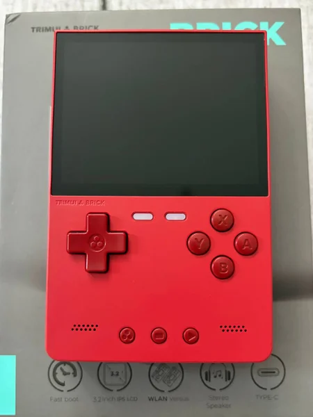 Портативная игровая консоль TrimUI Brick 64 Гб