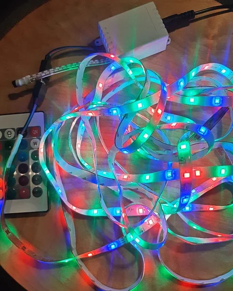 Светодиодная влагозащищенная лента RGB 5 метров