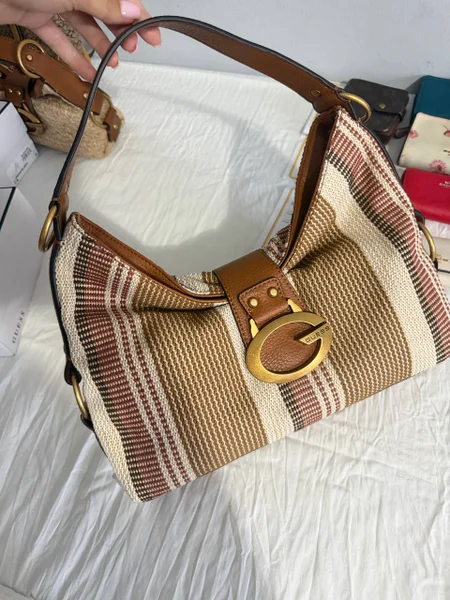 Сумка Guess