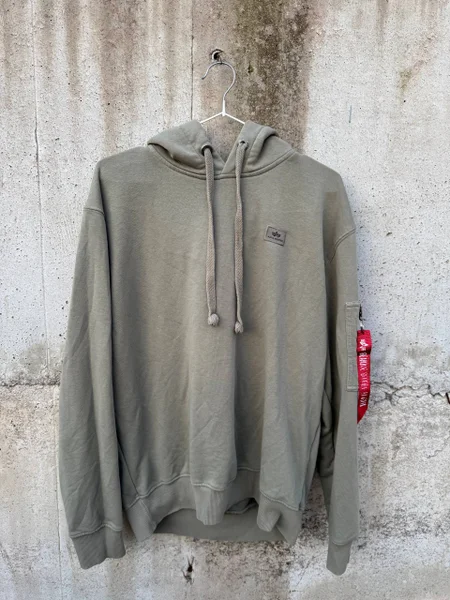 📌 Худи Alpha Industries