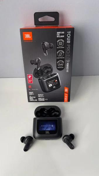 JBL Tour Pro 2