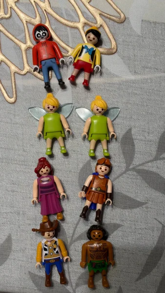 Фигурки Kinder Disney × Playmobil 2026