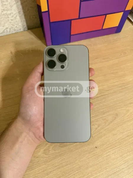 Мобильный телефон Apple — lighter, cellular telephone