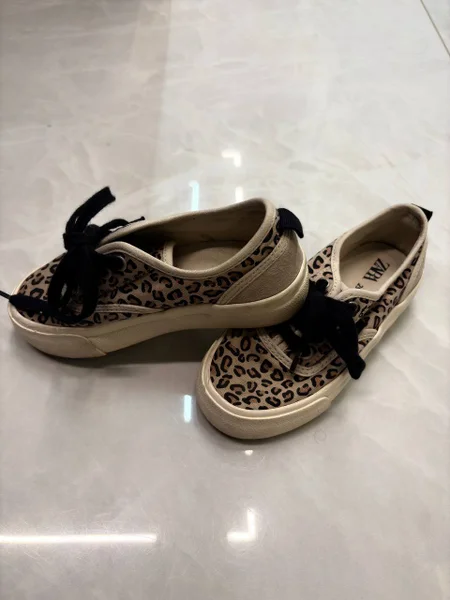 Детские кеды ZARA 29 размера — sandal, clog