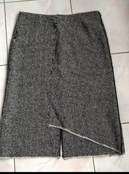 Набор вещей и предметов (плащи, пончо, пальто, бокал для пива) — cloak, wool, shovel