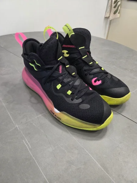 Баскетбольные кроссовки Decathlon TARMAK — running shoe
