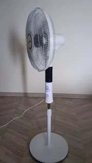 Вентилятор с пультом — electric fan