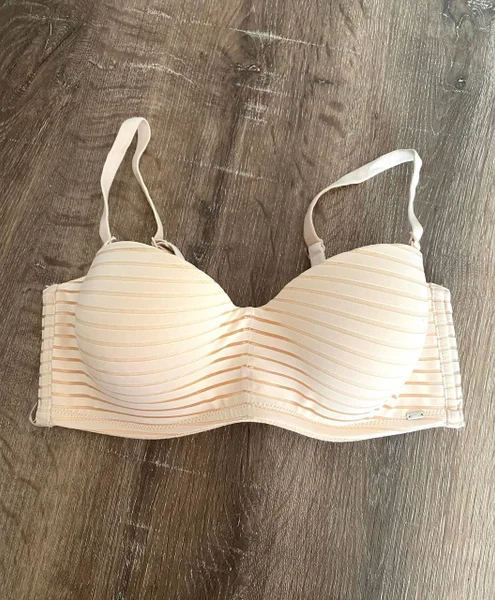 Бюстгальтер размер 75B — brassiere
