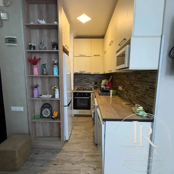 Квартира 2+1, 70 м² — medicine chest, refrigerator