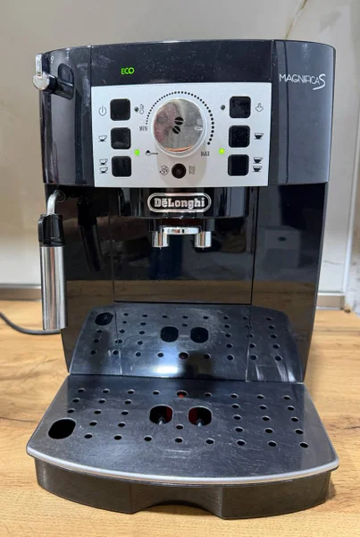 Кофемашина DeLonghi — espresso maker
