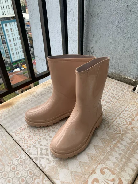 Обувь — cowboy boot, rocking chair