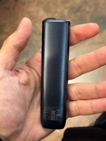 IQOS — pole