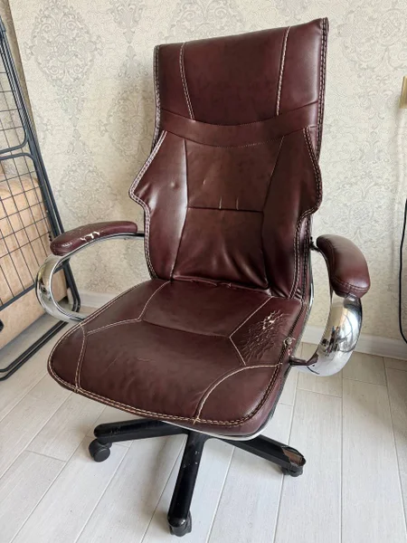 Стул компьютерный — barber chair