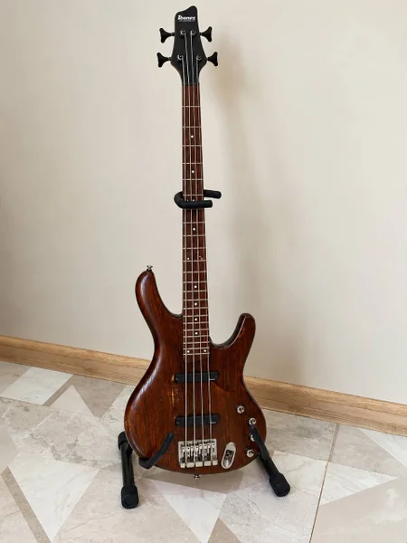 Бас гитара Ibanez EDB550 — electric guitar