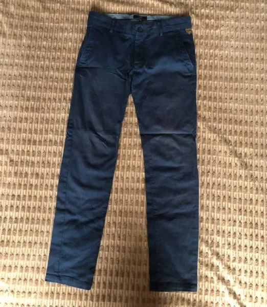 Джинсы — jean