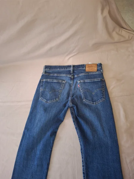 Джинсы — jean
