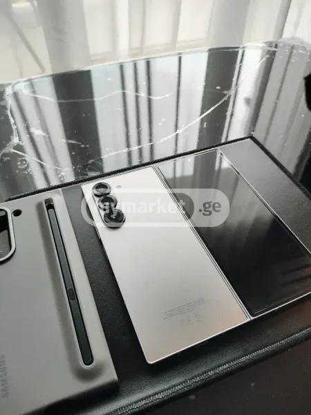 Мобильный телефон Samsung — turnstile